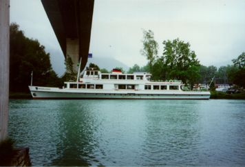 Riverboat1