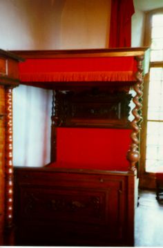 Royal Bed